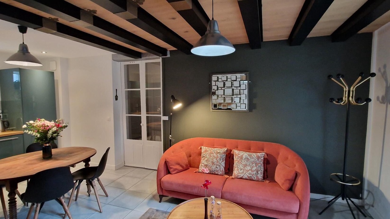 Aliénor-Apartment-Family-Terrace-Ensuite with Bath