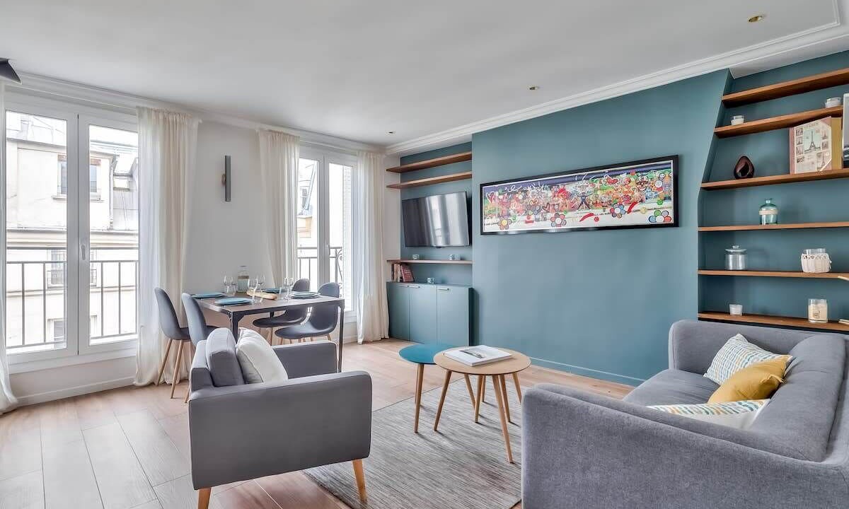 Splendid 3 bdrs Flat in a Prime Location of Paris
