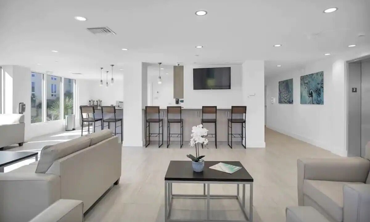 Modern Design Gulf Facing Condo on the Beach