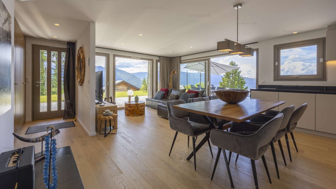 Talloires Adret and Ubac House