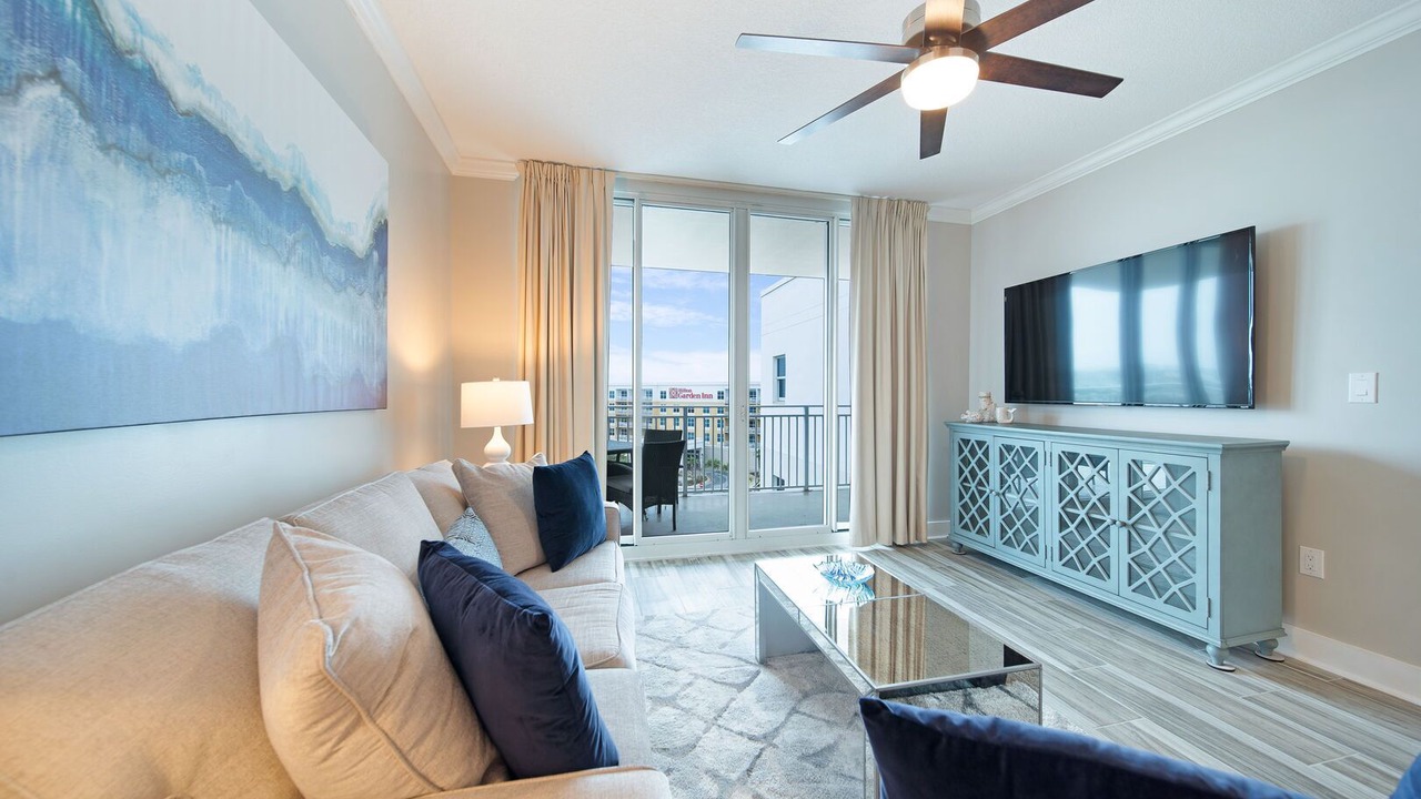 Waterscape A625 ~ Top Floor 2BR ~ Partial Gulf View ~ Beach Service