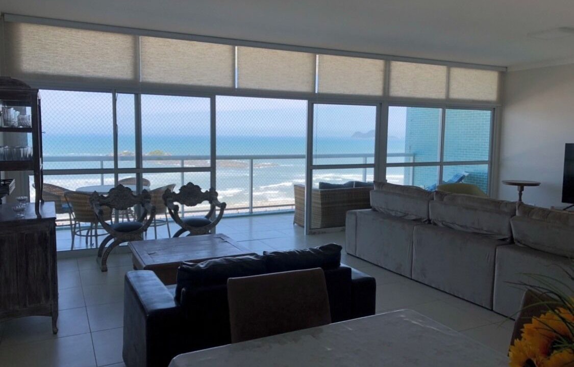 HIGH STANDARD APARTMENT FACING THE SEA