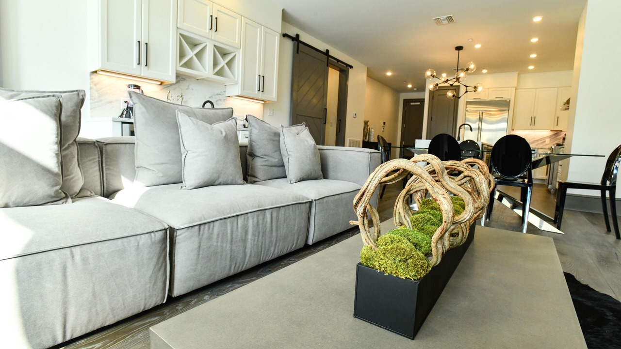 Luxury Modern Condo: Steps from French Quarter, Superdome, and CBD Nightlife