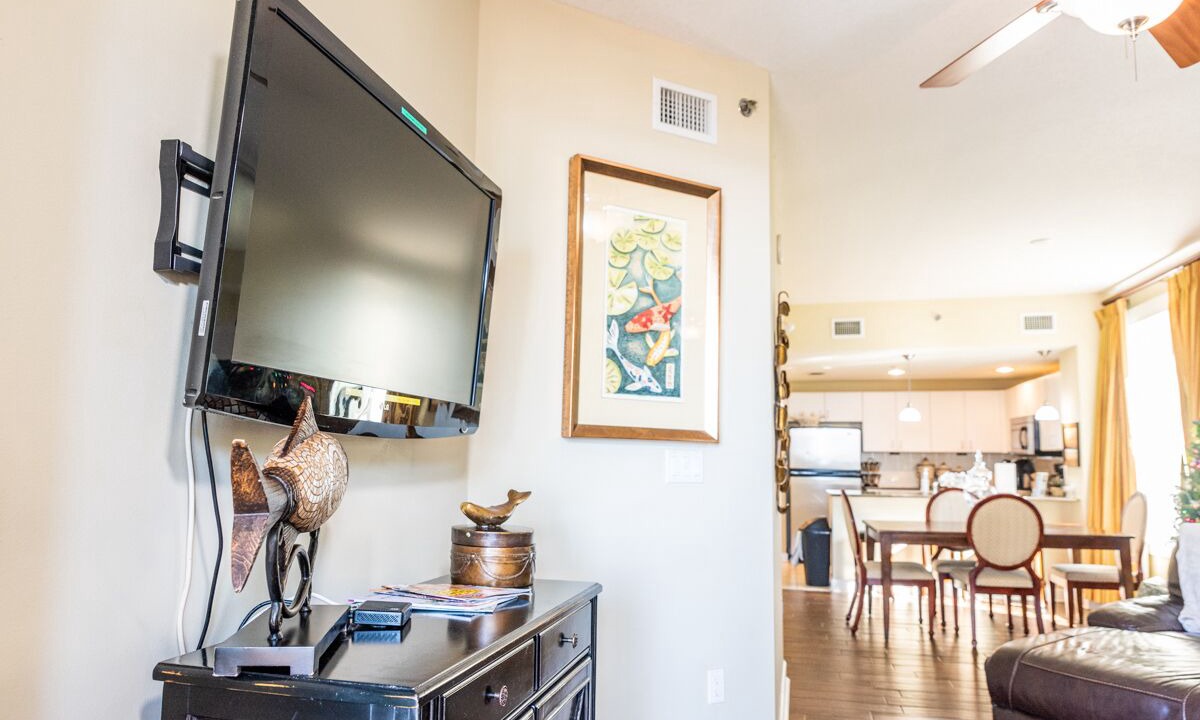 GRAND PANAMA BEACHFRONT, 1st FLR DIRECT TO BEACH, PET-FRIENDLY. NEXT TO TIKI BAR