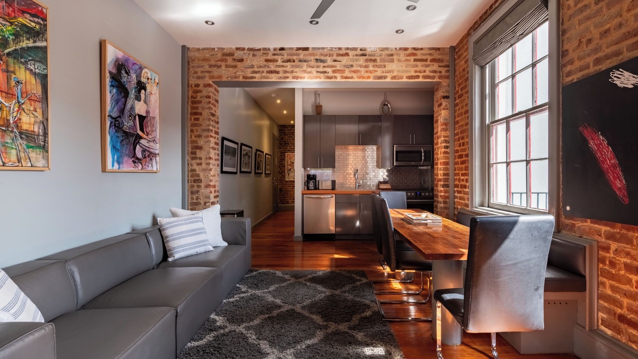 The Natchez Near FQ - Private Balcony! Heated Pool in Courtyard, Family Friendly