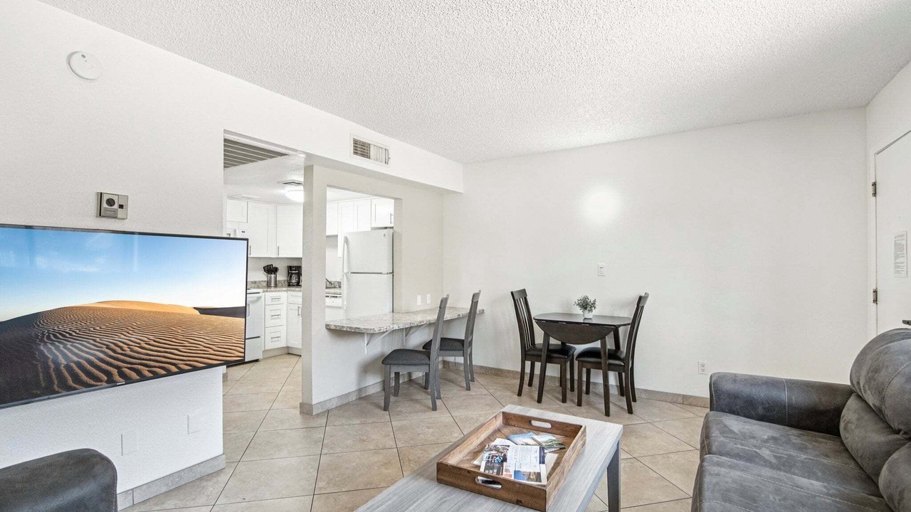 235 Fully Furnished 1BR Suite-Outdoor Pool!