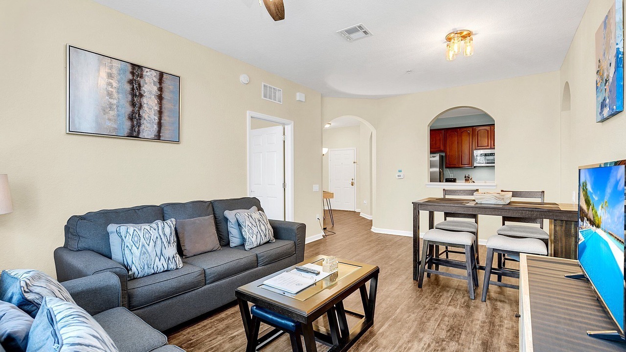 Vista Cay 2 Bed 2 BT Totally Remodeled Beauty