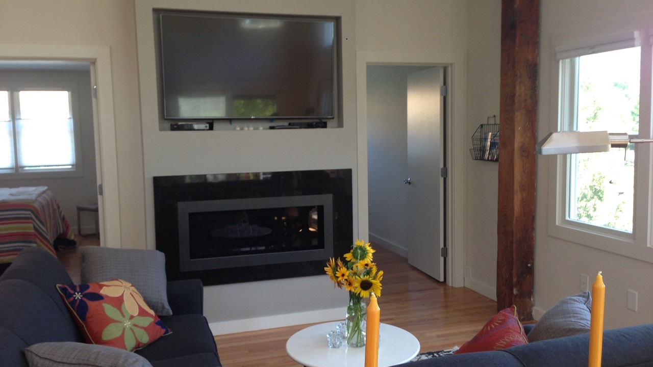 Modern Provincetown 2 Bedroom in Quiet West End Neighborhood