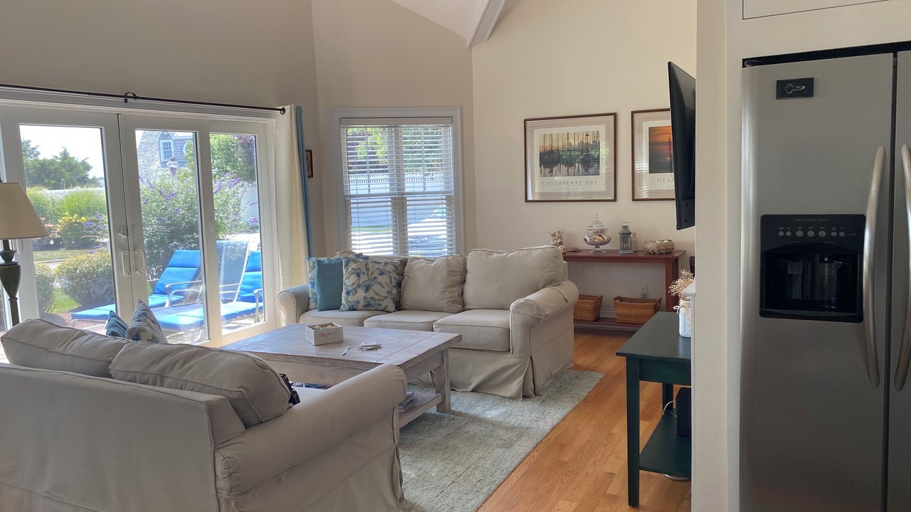 Pristine Year Round Retreat in Private Lewis Bay Compound w/video tour!