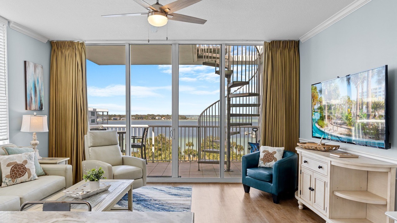Sandpiper PH-08 ~ Destin West End-Unit Penthouse ~ Lazy River ~ Amazing Views ~ Rooftop Grill