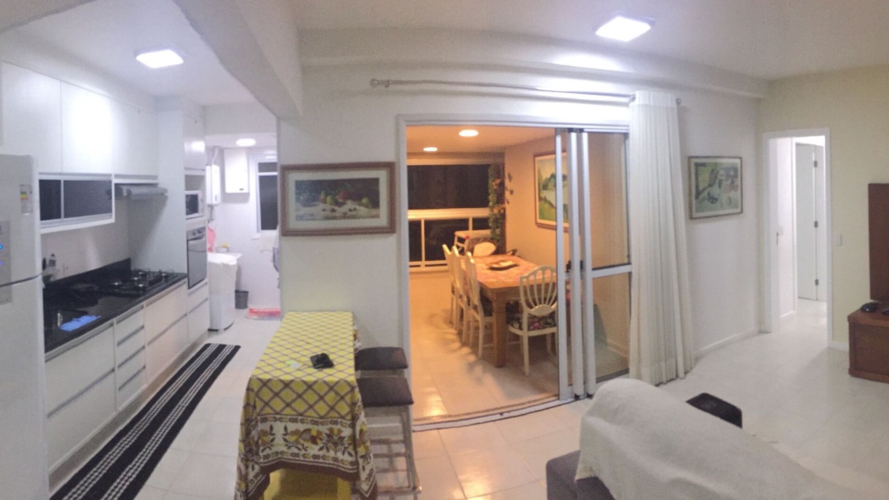 Apartment with gourmet balcony, 150m from the beach, 3 bedrooms with air conditioning, swimming pool and barbecue.