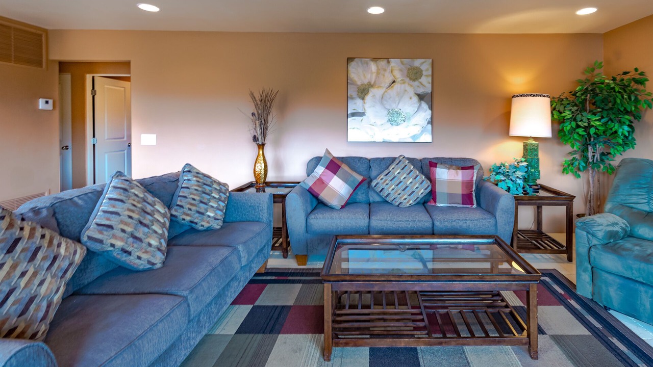 Sedona Vista Suite #5 @ Vista Ridge Sedona - Luxury Upstairs 2 bed/2 bath Condo