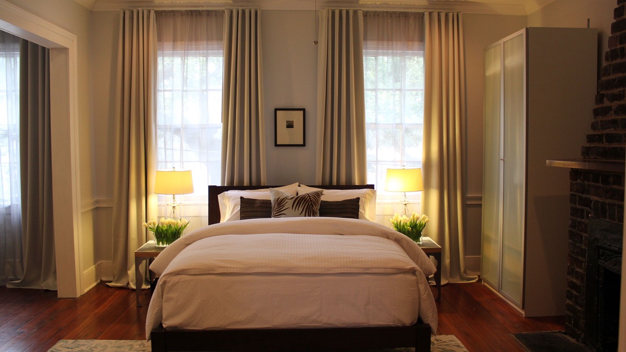 Stylish Historic Savannah HGTV Designer Home, Walk Everywhere, Free Trolley!