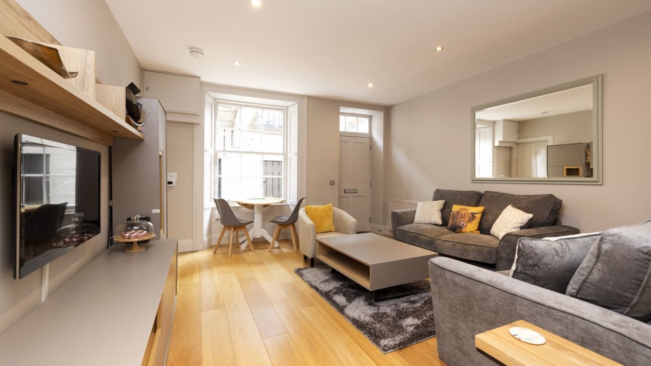 Prestigious Apartment in the heart of Edinburgh
