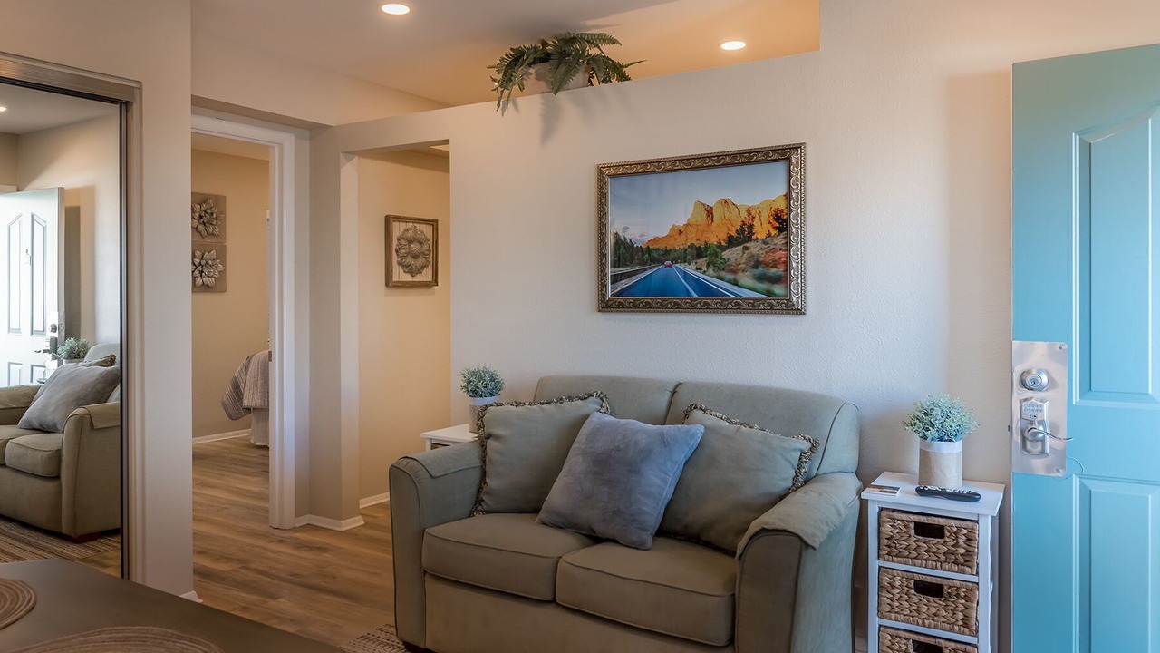 Arizona Sun Suite #107 @ Sedona Uptown Suites