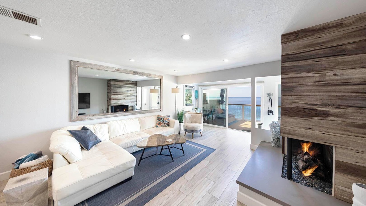Spectacular Oceanfront - the Best Views in Dana Point !
