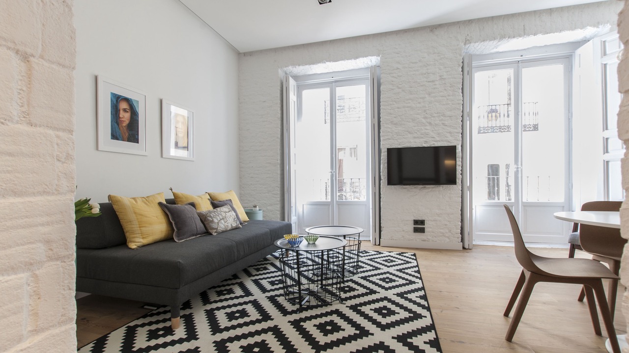 Luxury Aprt. Trendy Chueca, Madrid Center, Walk to Museums, Plazas and Gran Via