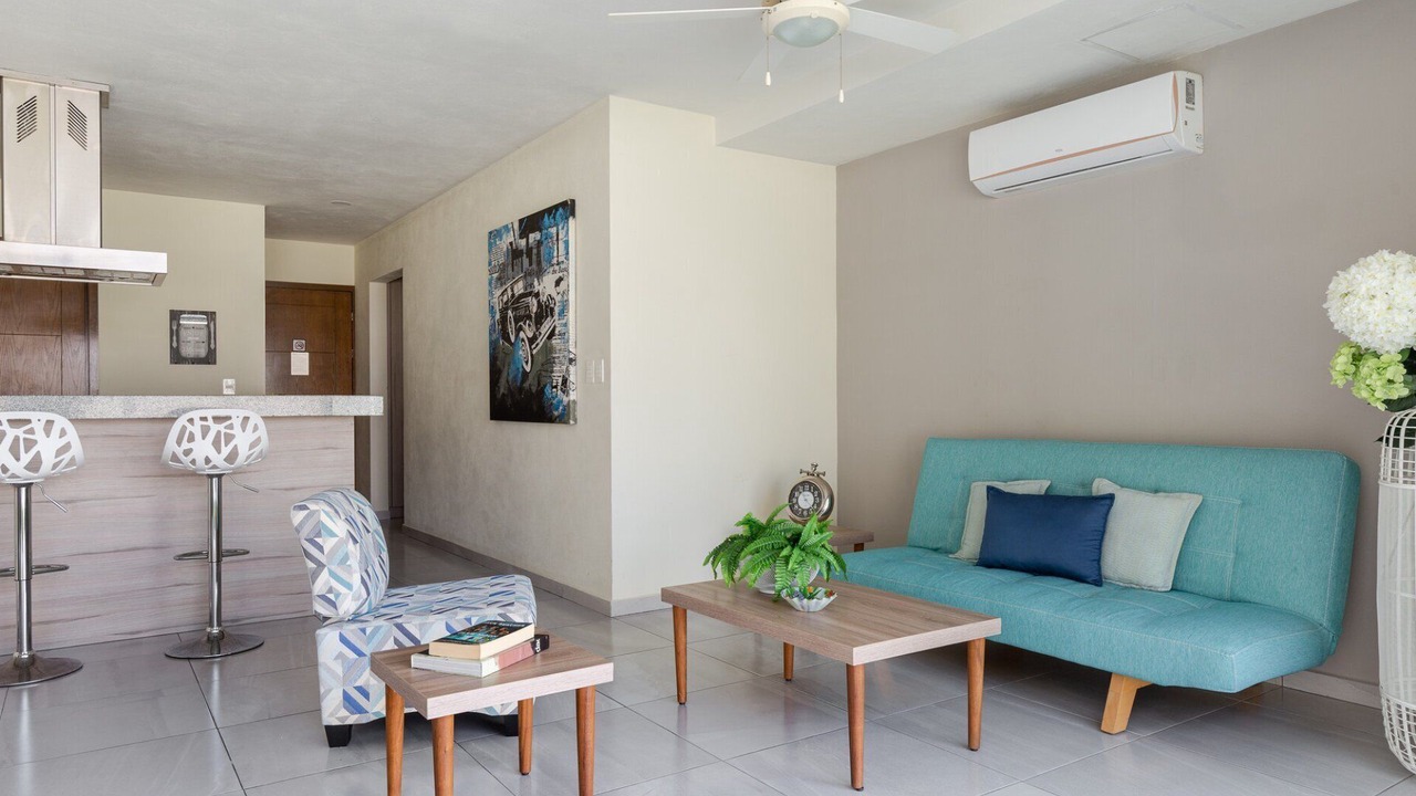 Large apartment with pool and terrace!
