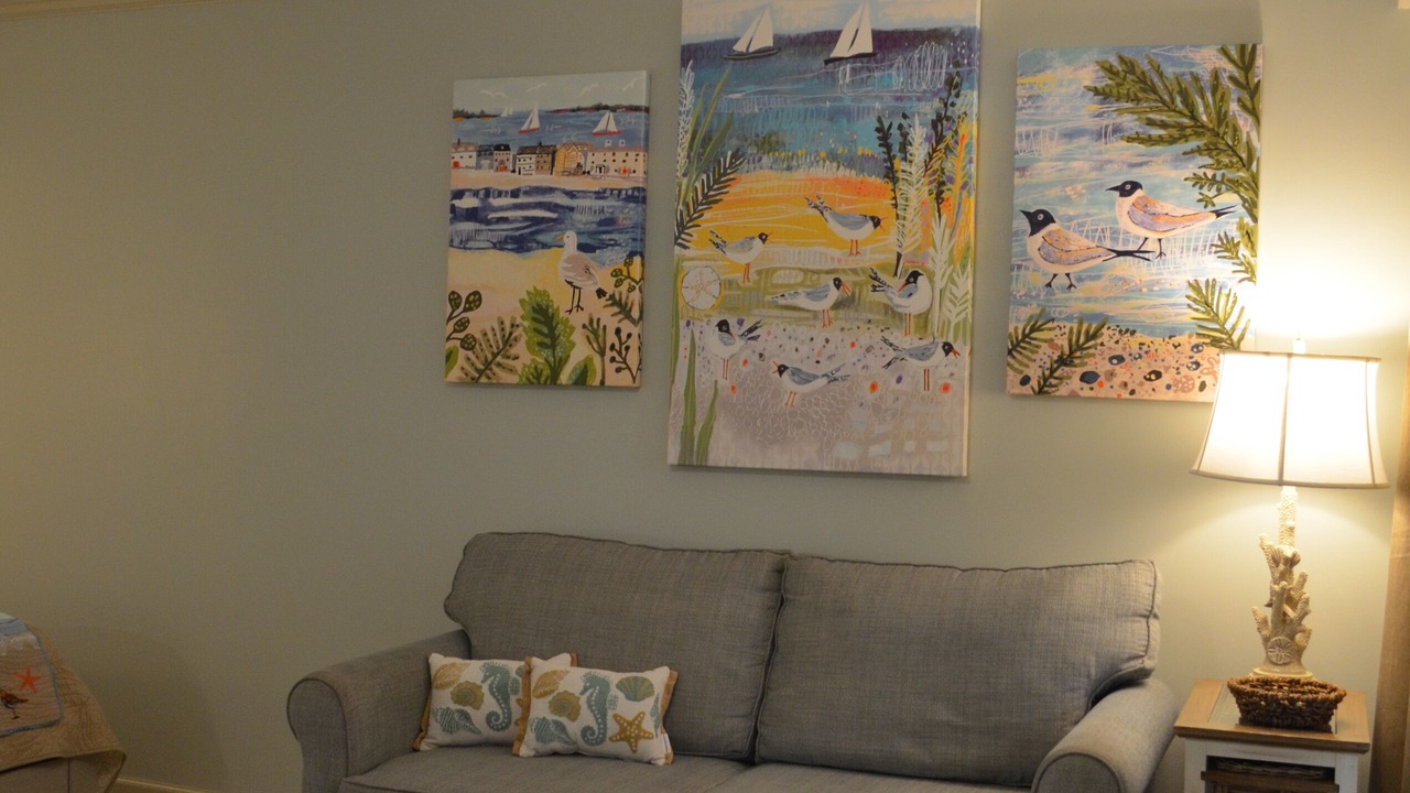 Charming & Cozy 1st Floor Oceanfront and Beachfront Studio-Newly Renovated!