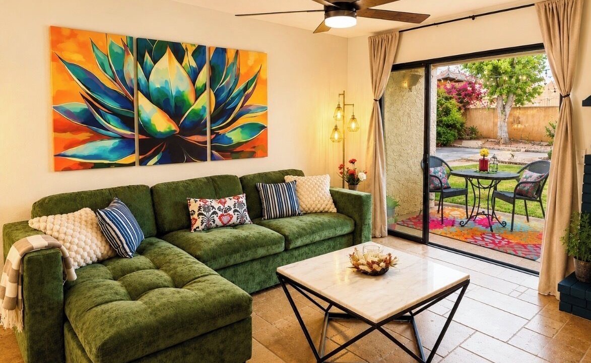 Cozy 2-bedroom condo in majestic Sedona with AC and Pickleball, Pool, & Hot Tub