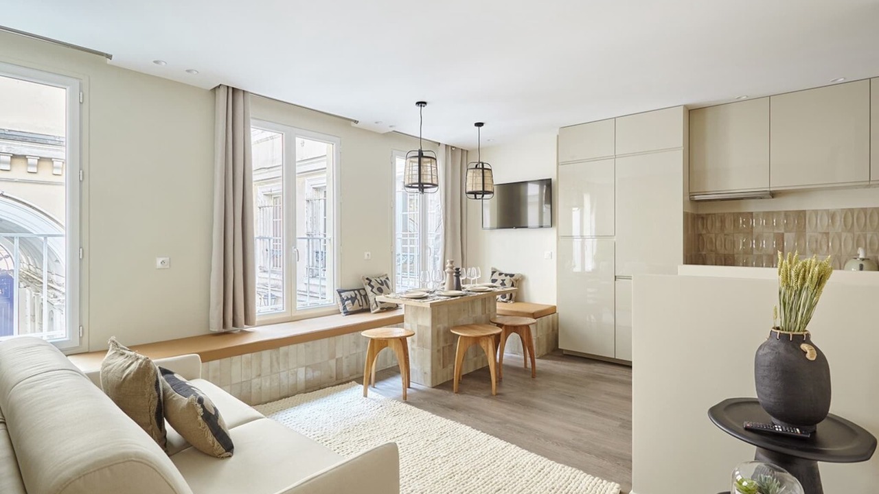 Modern 2 bedrooms apartment Le Marais/Beaubourg
