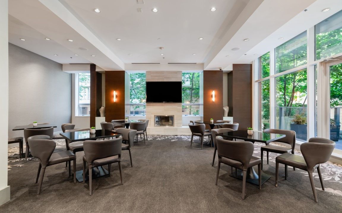 Deluxe Yaletown 1BR Suite w/Access to Pool & Gym