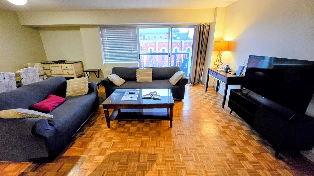 Comfy 2 Bed Apt 6 Min Walk To Boston Children's Hospital, Brigham, Dana Farber.