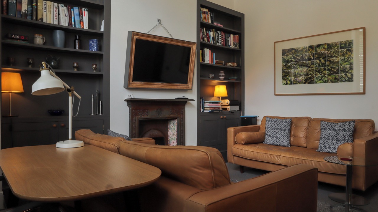 Listed Mansion Flat in Queens Road, Peckham, New Cross Gate