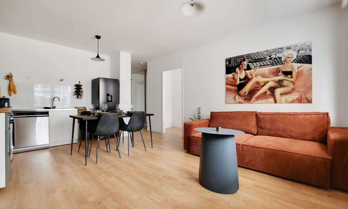 Charming Apartment in Saint-Ouen - GetHosted