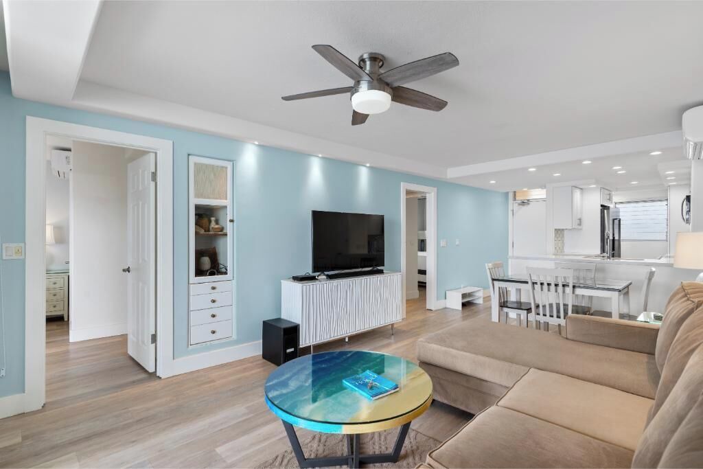 Spectacular Oceanfront Luxury- Between Kam1 & Kam2 Beaches - Royal Mauian #511