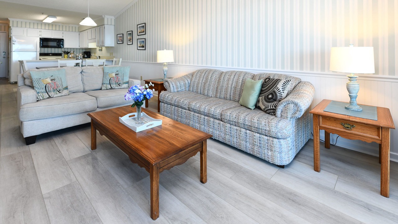 Oceanfront 2 BR Condo with a Shared Pool! Sea Shadow 405