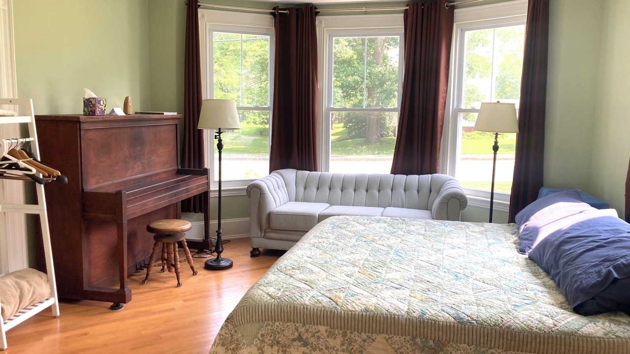 Cozy Studio in Downtown Freeport