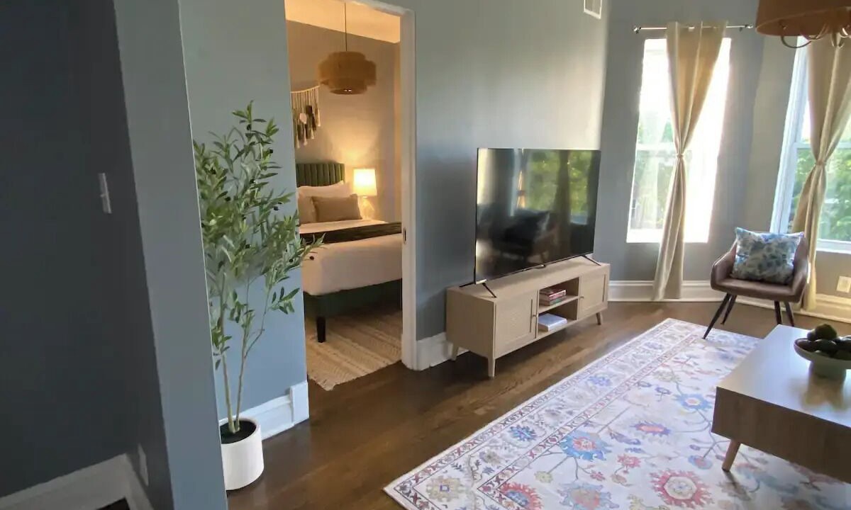 Luxurious 3 Bedroom Apartment in Chicago