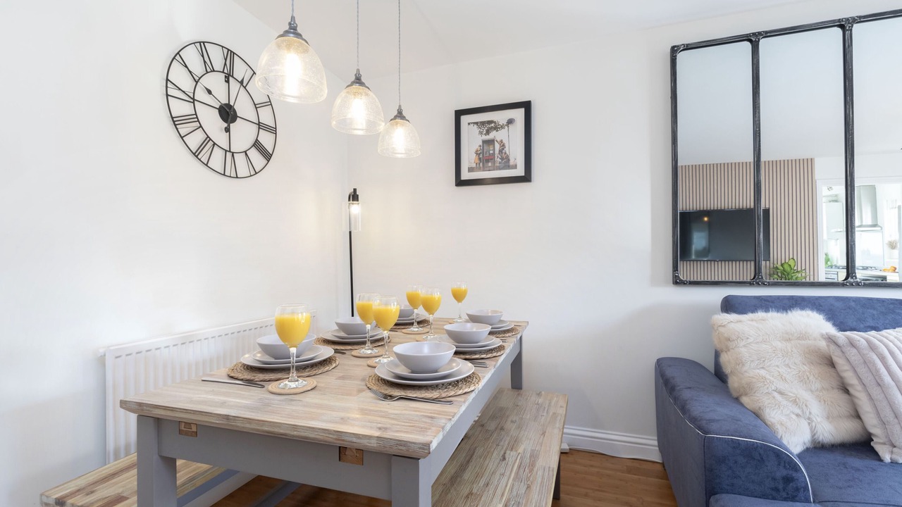 Cosy 2-Bed Apartment in Tivoli