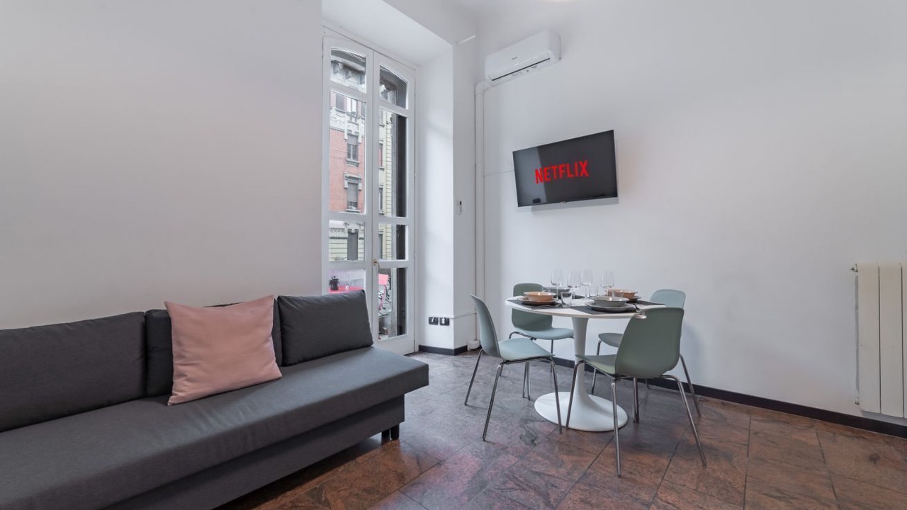 20 Minutes by Metro from the centre of Milan