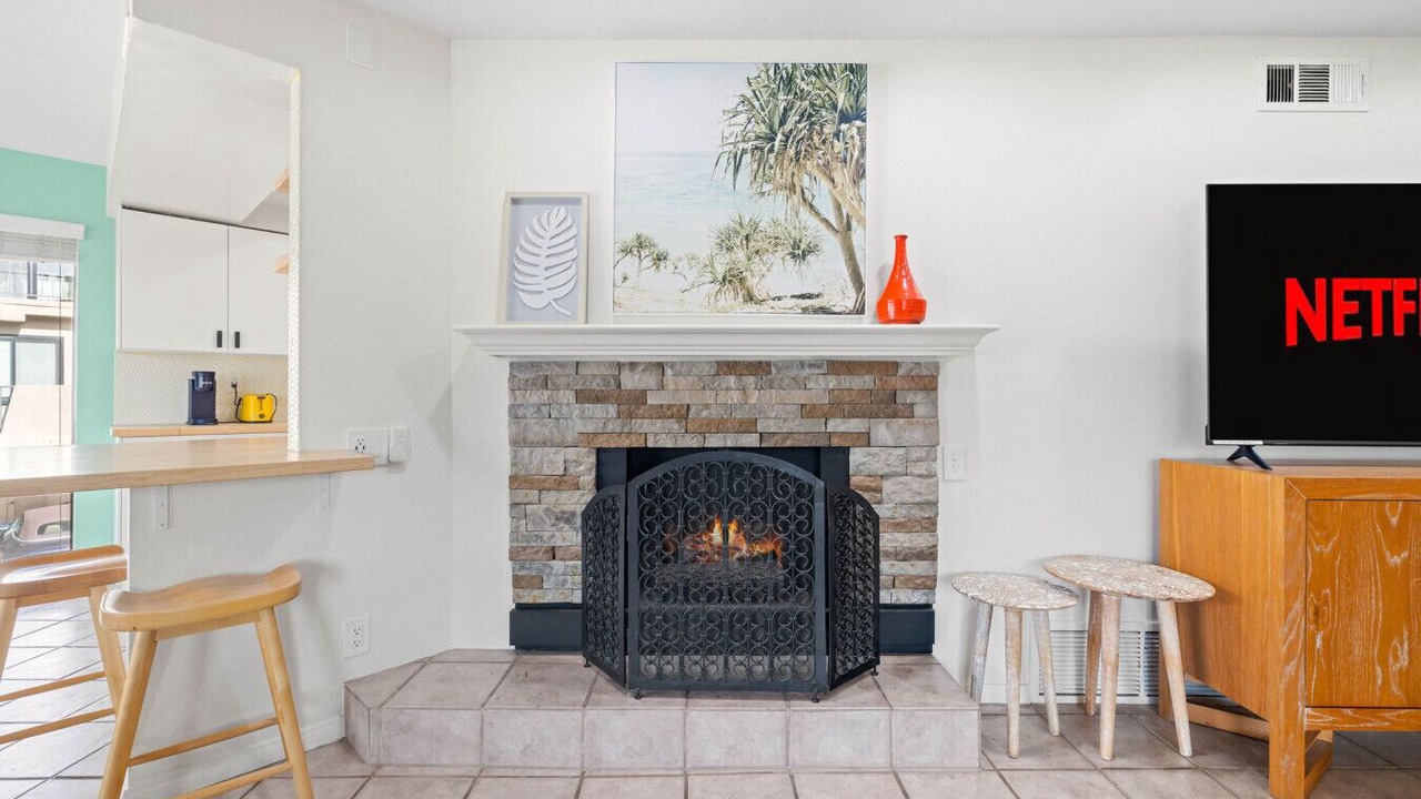 Oceanview Solana Beach Getaway with Pool & Hot Tub