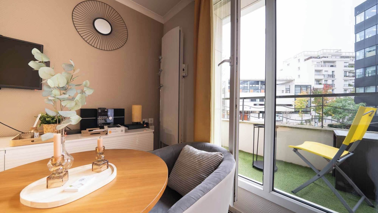 Paris Porte de Versailles Cosy Lodge 1 Appart, parking, wifi 4 pers