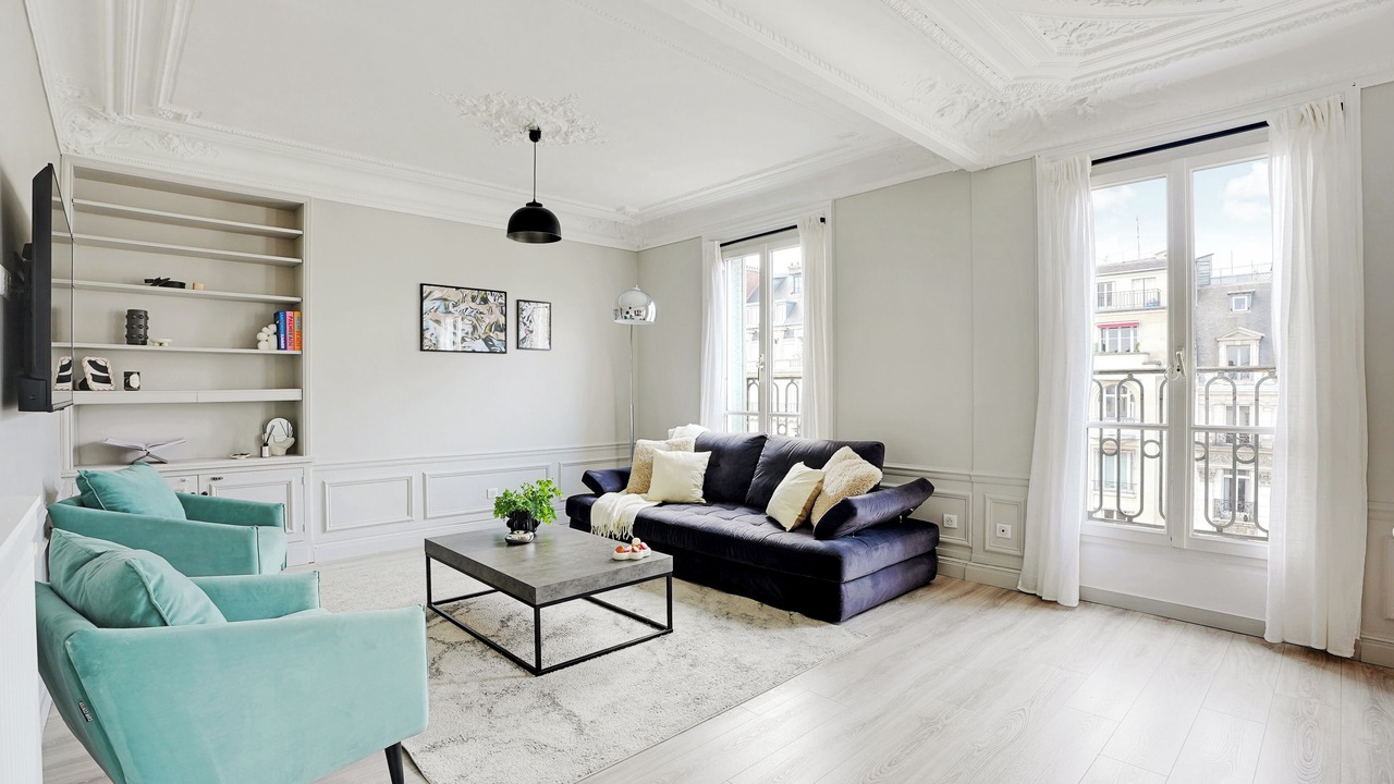 Luxury 3BDR Tower Eiffel View