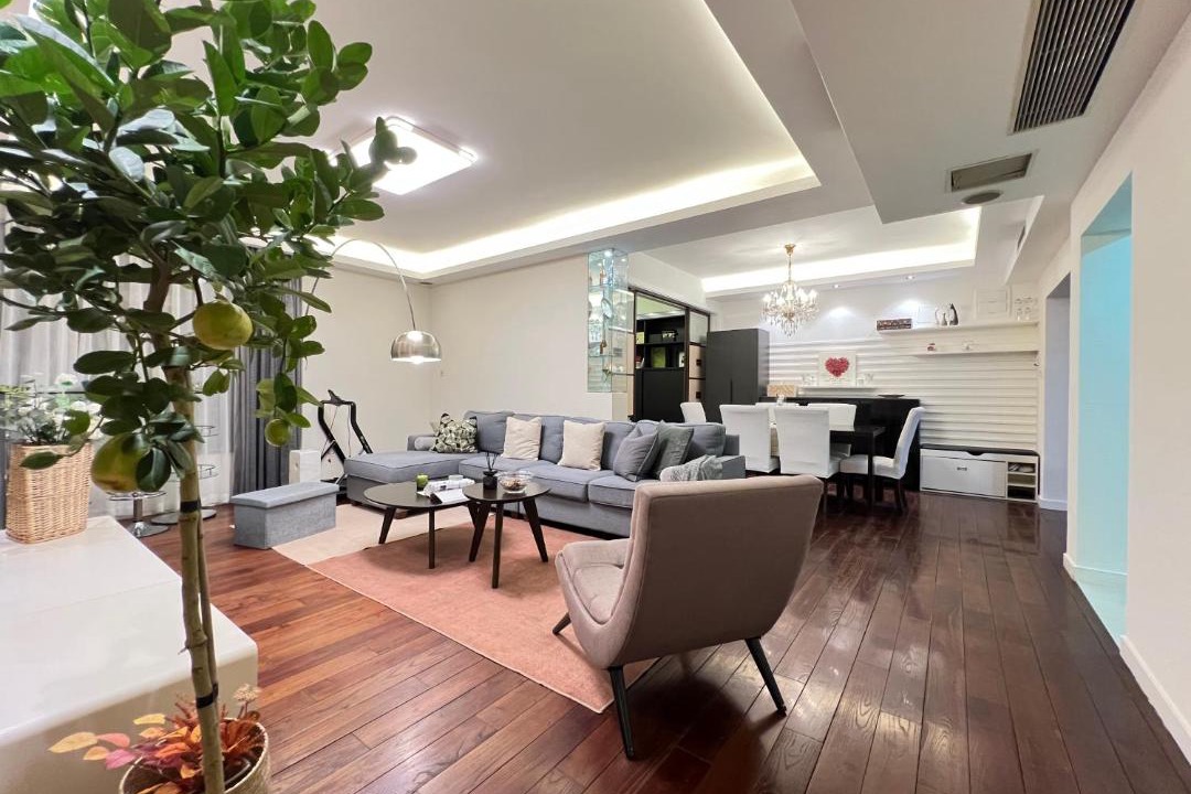Yuexi, Nordic style, Shanghai Railway Station, Changshou Road subway, cooking, big bathtub, family outing, Disney, the Bund, Nanjing Road Walkway, Hongshoufang