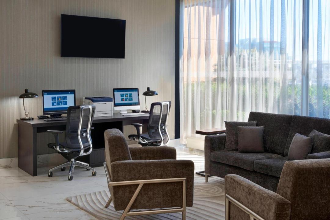 Four Points by Sheraton Toronto Airport