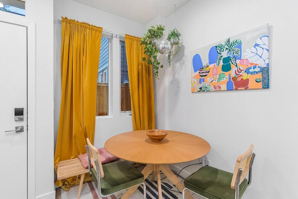 Cozy Oasis in the heart of Capitol Hill