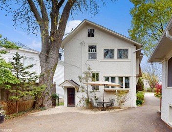 Historic Oak Park Residence 5