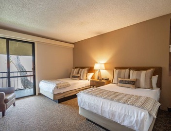 Kellogg West Conference Center and Hotel 3