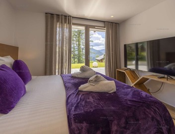 Apartment Adret 6 people Sunny Side Apartment with Pool, Lake and Mountain Views 2