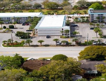 Cozy Room with 2 DBL Beds, Pool in Park Royal Orlando 2