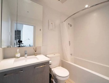 Bright and Modern One Bed Penthouse 5