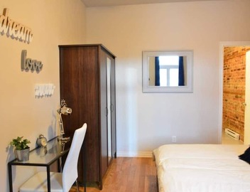 Sunny Top Floor - Huge Terrace - 4 bedrooms + 3 bathrooms - WiFi + parking*! 3