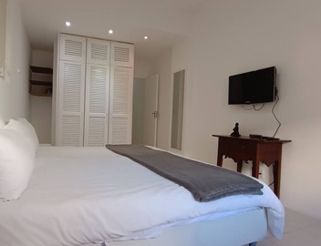 Apartment close to Ipanema Beach / Safe & excellent location 5