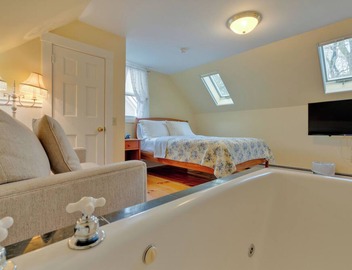 The James Place Inn B&B 2