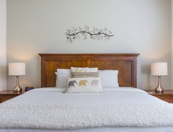 Practice social distancing & Enjoy Casa Maria - sleeps 8 Close to Attractions 2